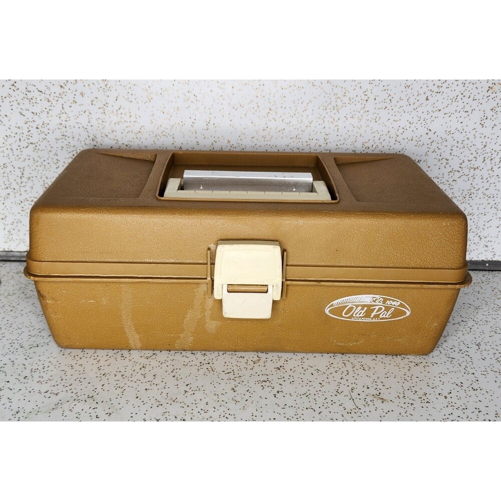 Vintage Old Pal 1040 Brown/Beige Plastic Fishing Tackle Box Letitz PA USA 12x6x5